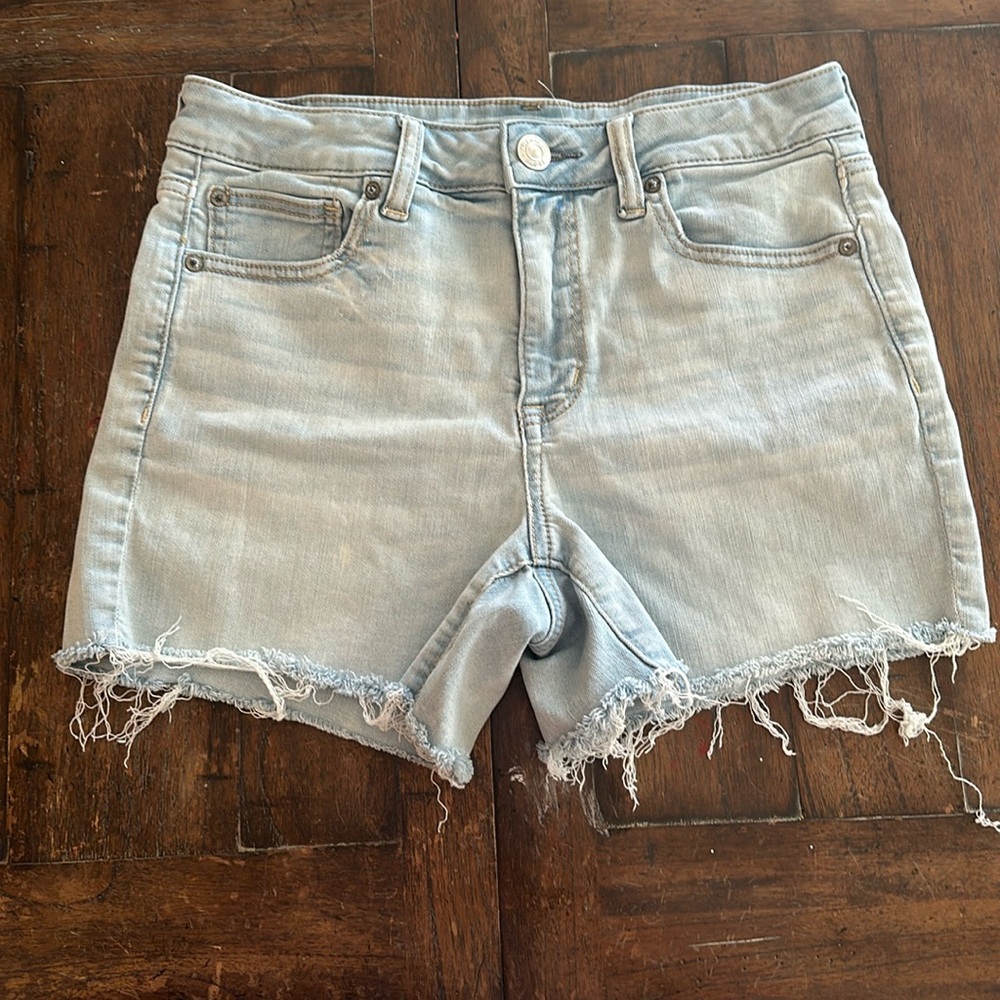 American eagle light wash next level stretch jean short size womens 10